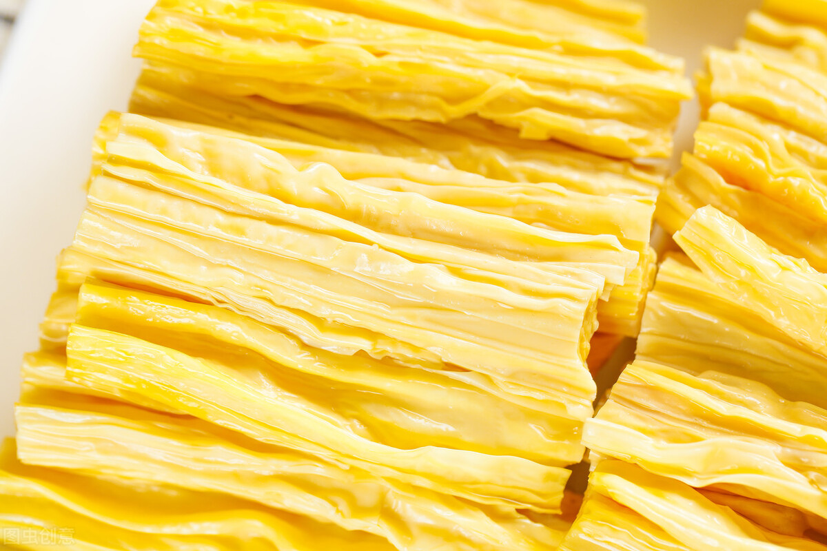 腐竹泡發很簡單，別直接用清水，教你正確的方法，快速不夾生