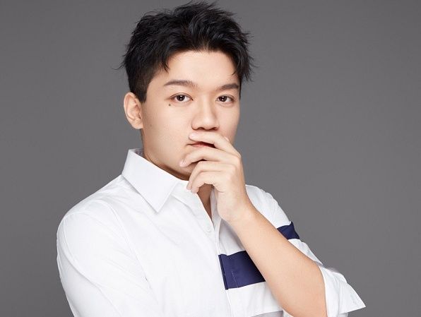 “小雨”尤浩然：3岁出道，高考3次才入北影，女