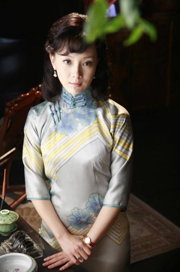 网友路喷陈数“二婚”，陈数表示：过分了，我只结过一次婚