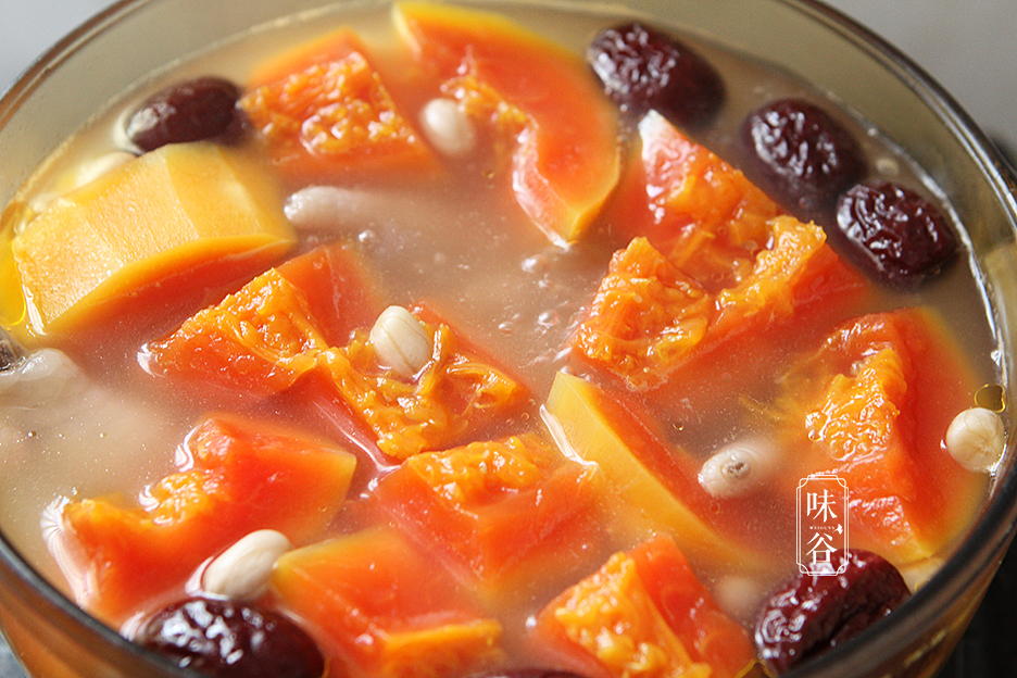 夏天遇到这瓜别手软，用来煲汤清润可口，皮肤水当当，比敷面膜强