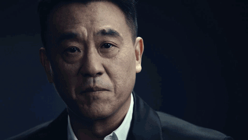 B站自制，何冰激情演讲《后浪》，结果被骂的体