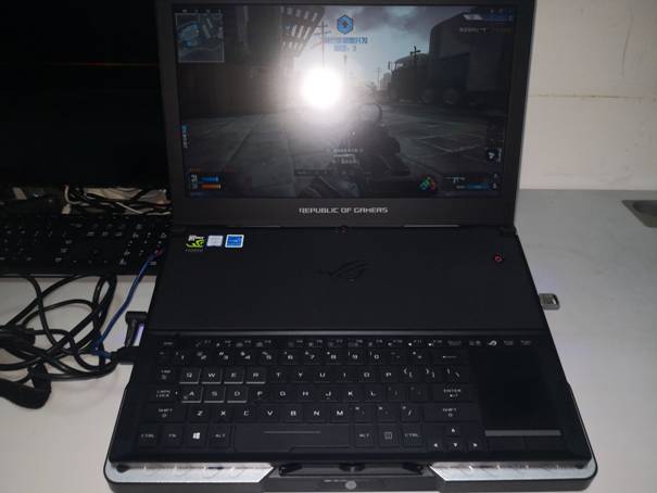 火爆游戏也要冷静对待-超频三冰斧PC-5RGB游戏笔记本散热器评测