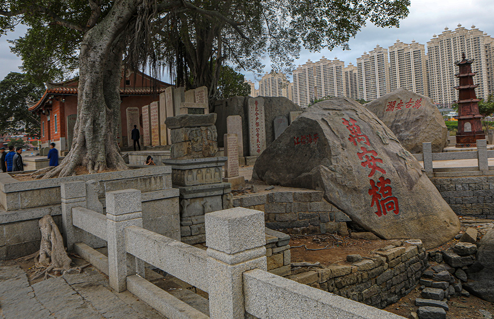 福建泉州的洛阳桥，是中国四大名桥中，唯一免收门票的千年古桥