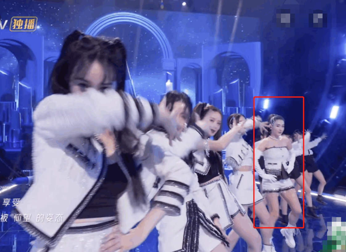 张柏芝划水得高票引争议，想加入那英组被拒绝