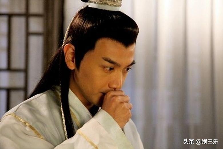 五版楚留香扮演者，前三个都是大帅哥，最后一个不忍目睹