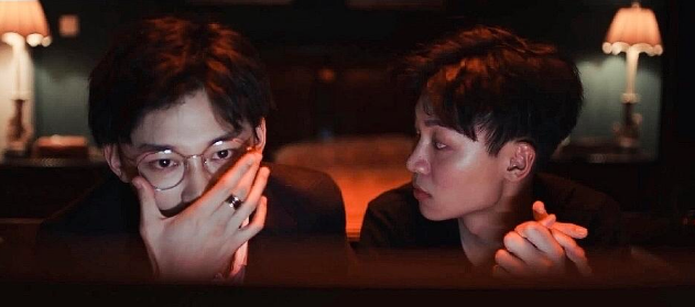 同样是扮演反派，刘奕君与刘怡潼这对父子档，却用不同的方式圈粉