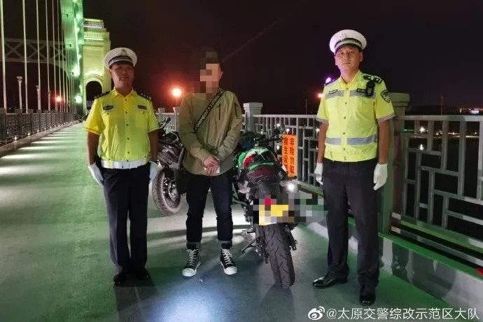摩托车“炸街”!太原交警严查