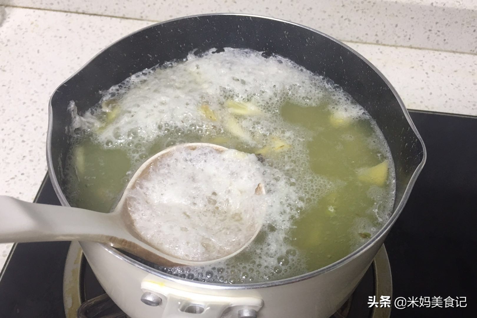 图片[8]-绿豆百合莲子汤做法步骤图 清热下火还消暑老少皆宜-起舞食谱网