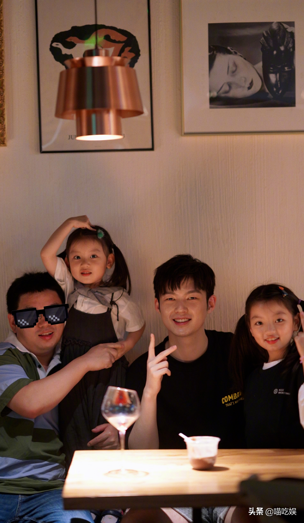 9岁阿拉蕾近照认不出，时隔3年骑董力脖子，你长大了，我也老了