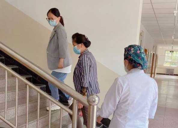 河西学院附属张掖人民医院感染科组织开展“病区发现新冠肺炎疑似病例处置”应急演练