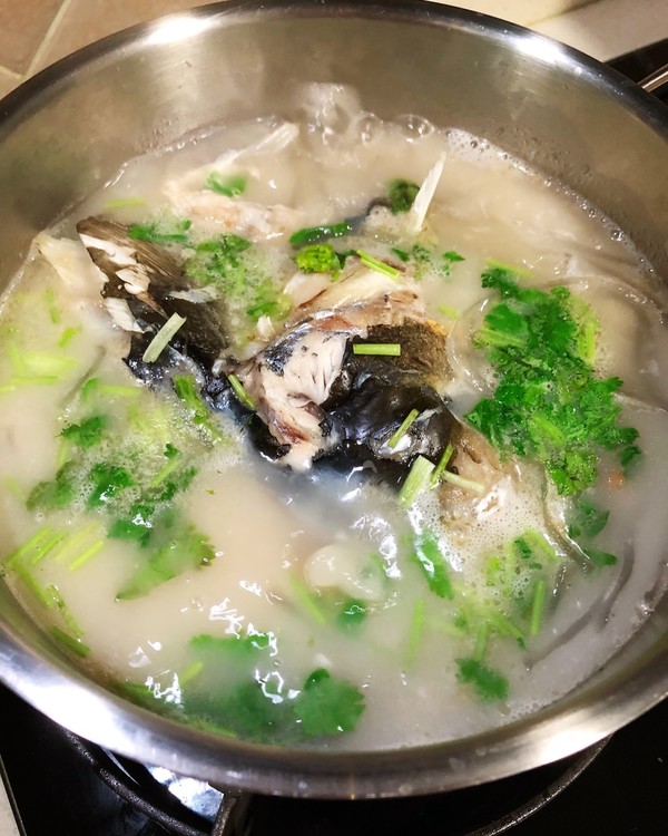 Stewed fish head tofu soup, remember "2 puts 3 do not put", the fish
