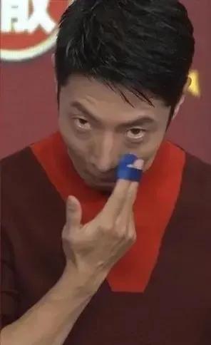 套路|撒贝宁花式套路薇娅 直播一本正经跟弹幕互动薇娅懵了