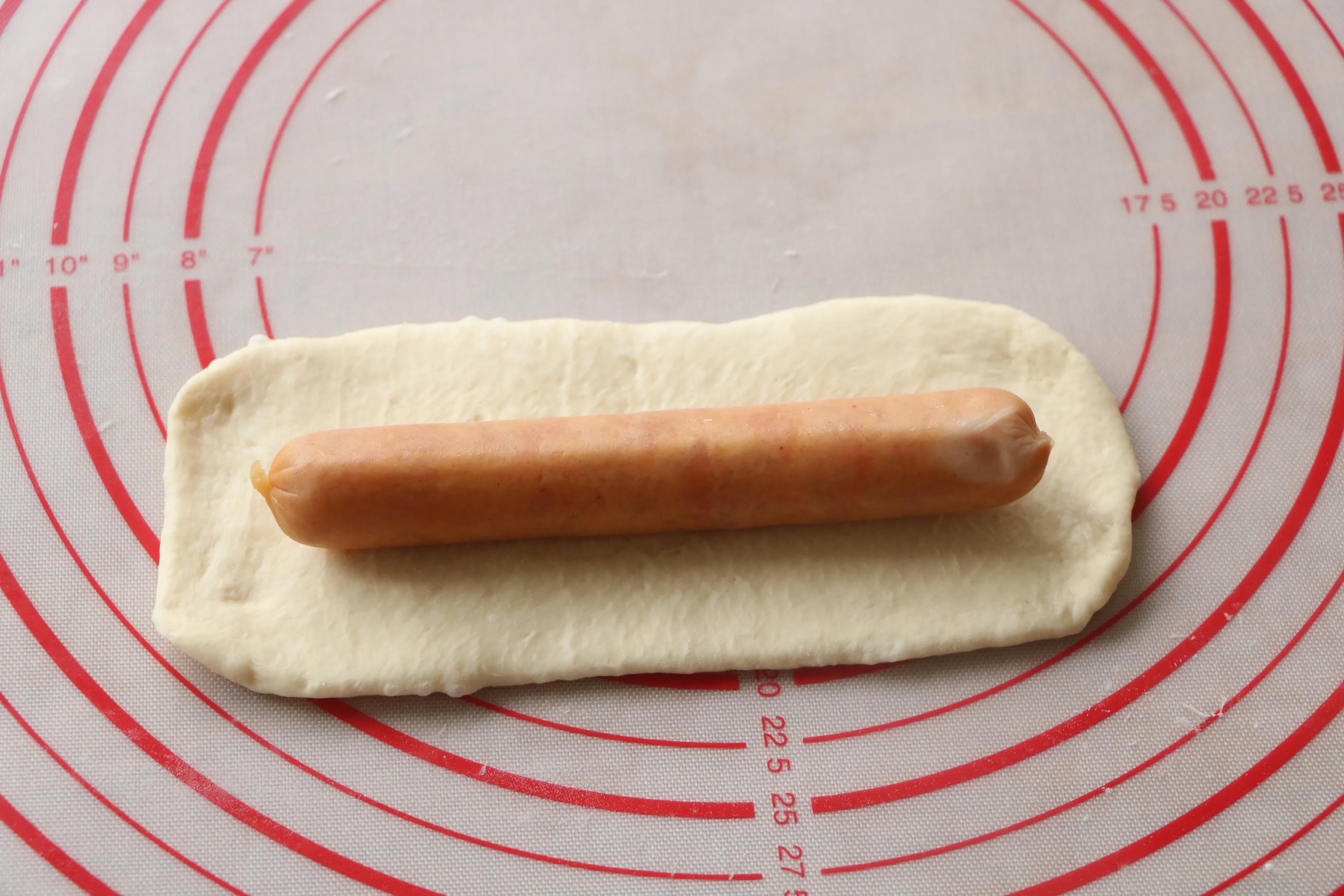 最近迷上了這個早餐麵包，不用揉出膜，簡單易做，關鍵超好吃