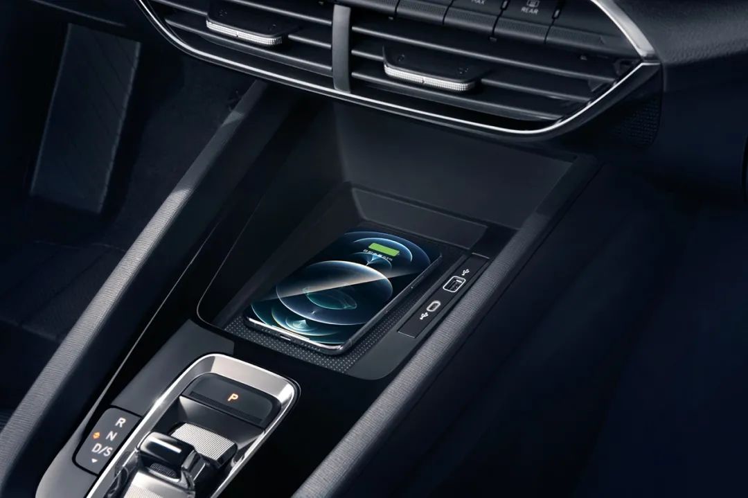 售价13万、空间堪比中型轿车，这款德系品牌车型换代后变化巨大