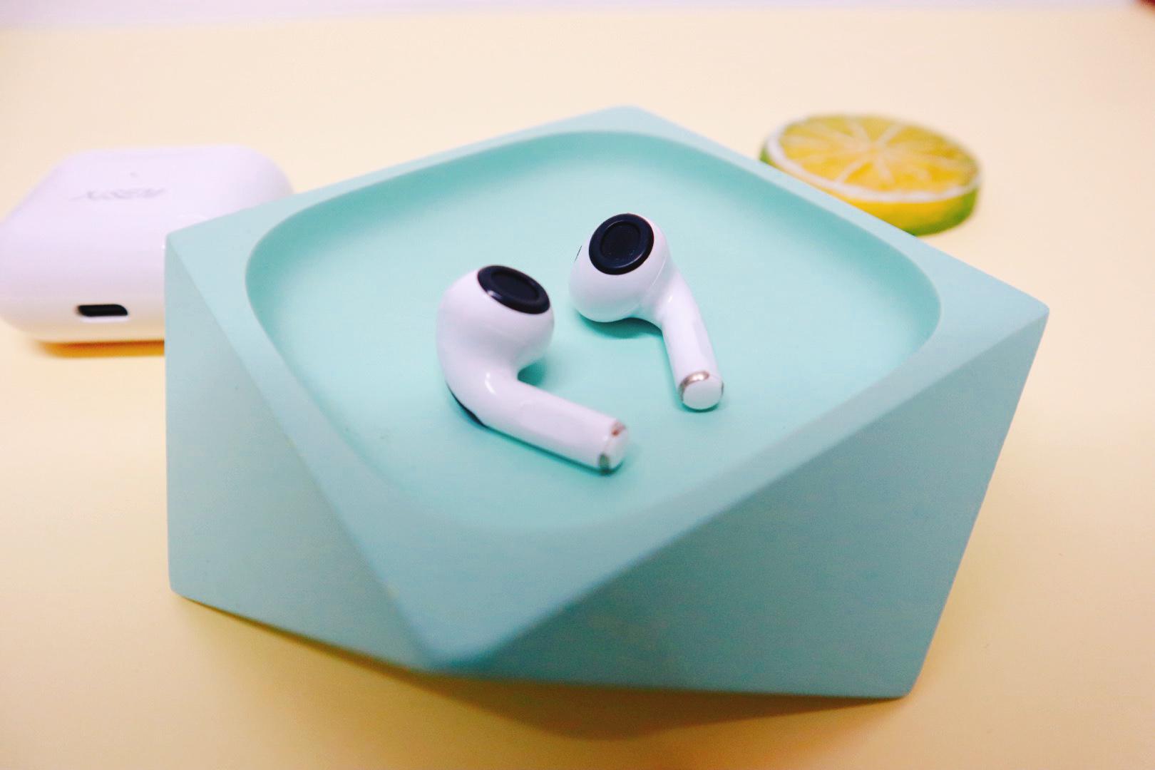 我先替大家玩玩「AirPods 3 」西圣ava迷你蓝牙耳机评测