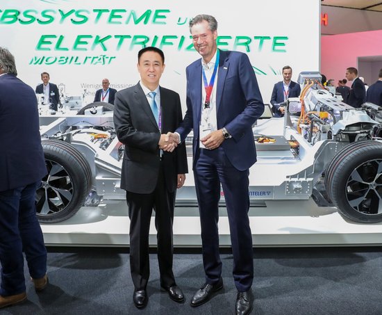 许家印造车决心有多大？考察德国车展引强援为