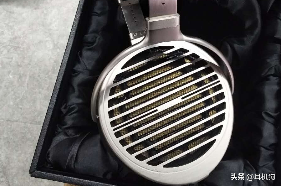 土豪也流汗！世界上很贵很贵的高端发烧耳机，看一下有点辣眼睛！