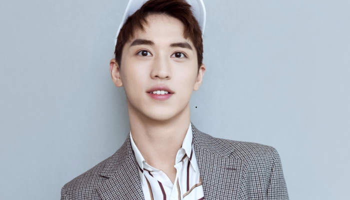 任嘉伦做客《向往》，看到穿的衣服，这才是参