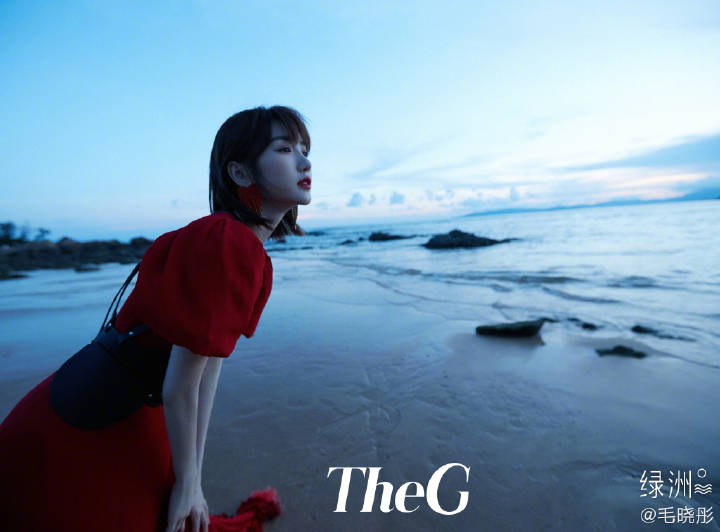32岁的毛晓彤究竟有多美?偶遇其cos迪士尼在逃公主简直绝了