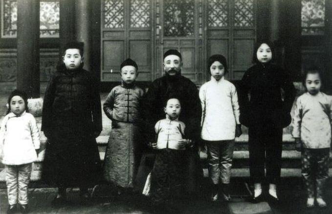 Zhang Xueliang Is Only The Son Of The World And It Is The First Time 