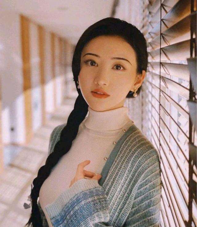 旗袍美人将霸屏！景甜刘亦菲娜扎民国造型大比