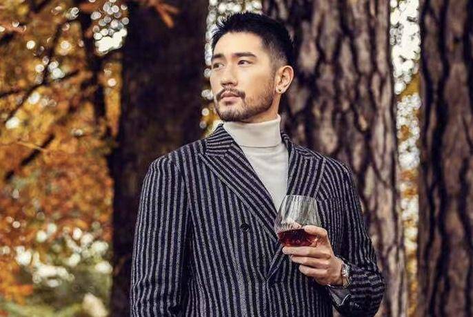 高以翔离世半年多仍被“消费”，粉丝欲送花缅