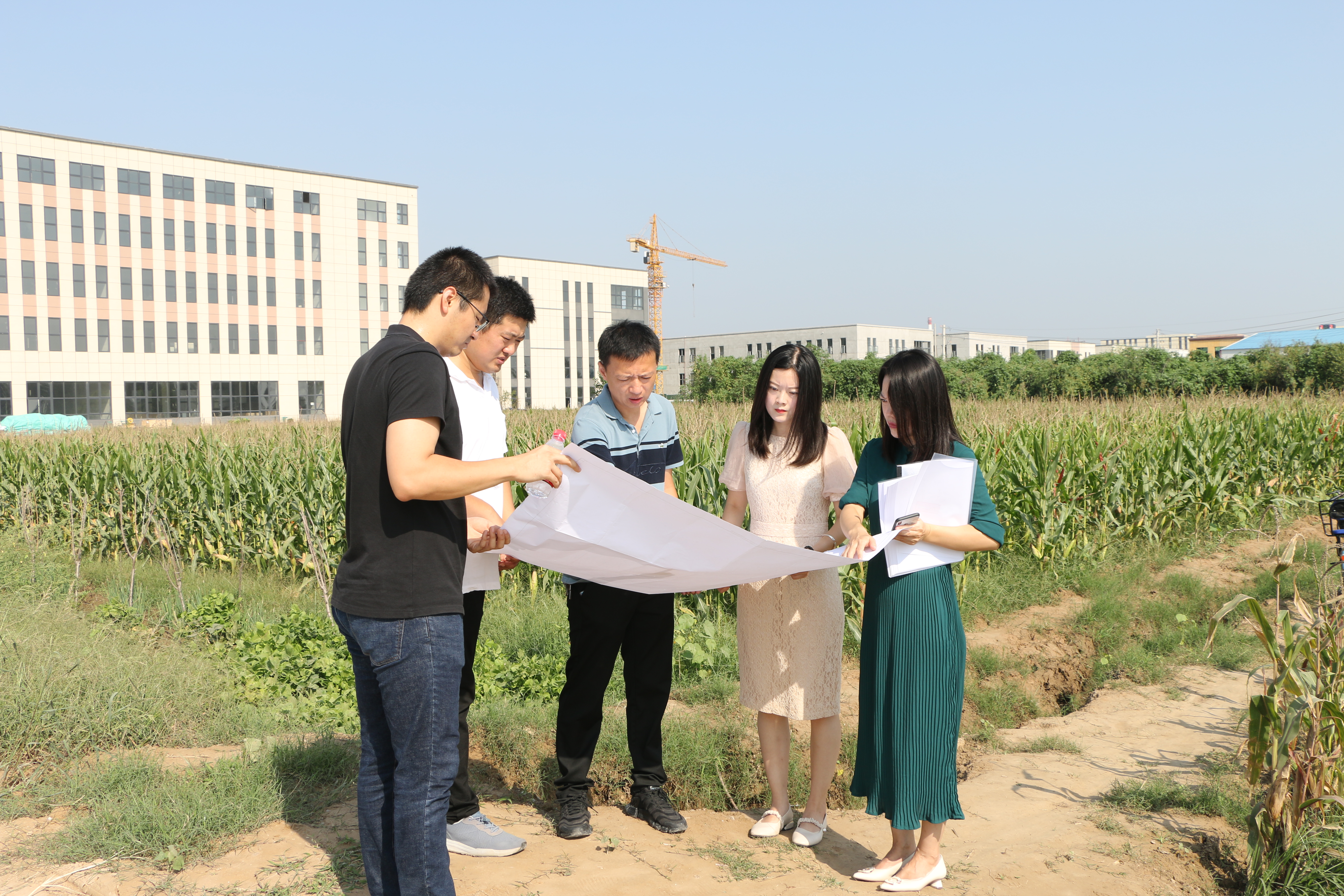 济南新材料产业园区又一项目今日挂牌，为济南市首宗带方案出让精准用地工业项目