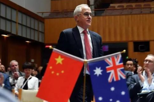 想明白了？连吃中国两记“重拳”，土澳称不会报复