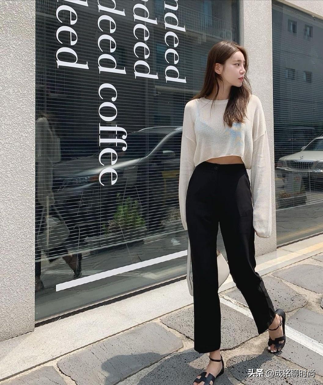 Wear wideleg pants in the summer to make you look thinner. With these