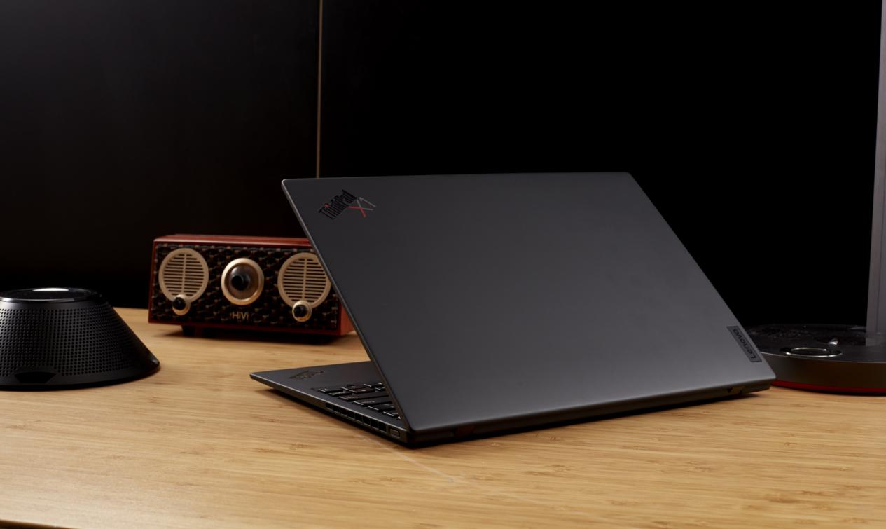 907g机身，X1 Nano成ThinkPad史上最轻笔电