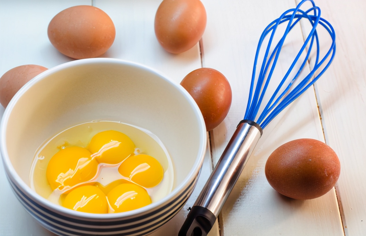 Is it healthy for people over 40 to eat eggs every day?See what the
