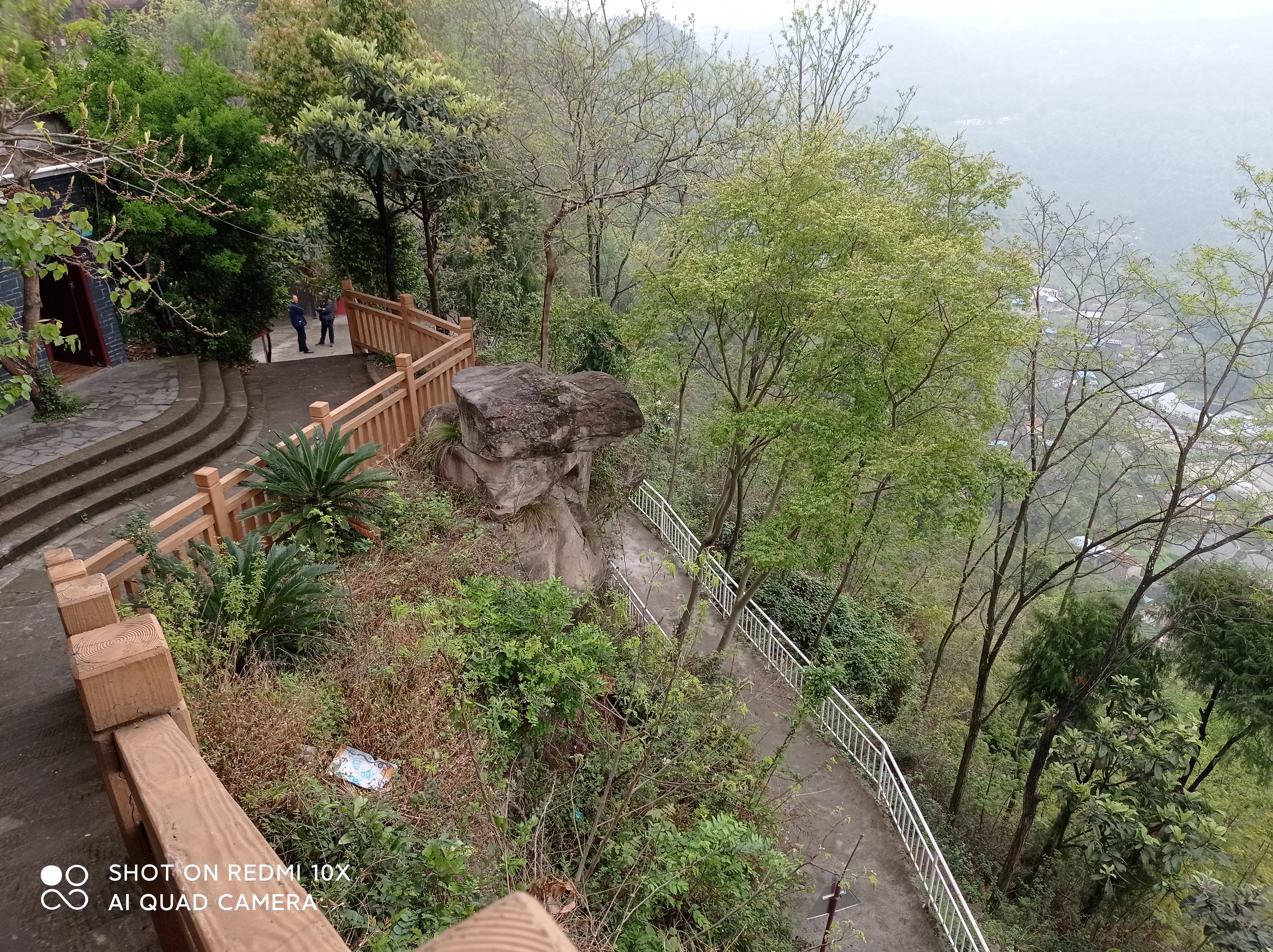 万州机场山头有一景可以俯瞰万州，很多人不知道！龙冠自然风景区