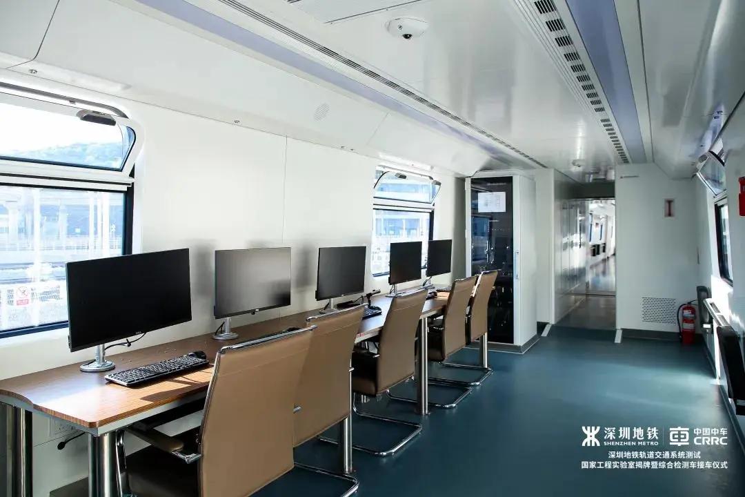 “高颜值全能型选手”登场！深圳迎来“株洲造”地铁综合检测车