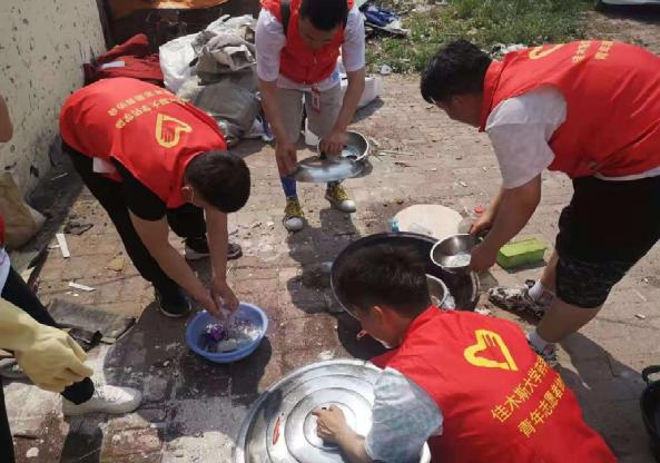 “访贫问苦，情暖三江”基层帮扶志愿行