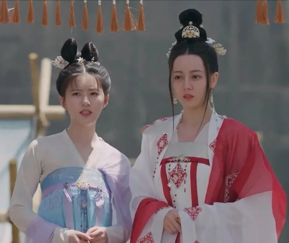 " travel length a song " be immersed in explosion proof controversy, dilireba vocabulary entry is devoid, is this to prevent drama to still prevent a person? 