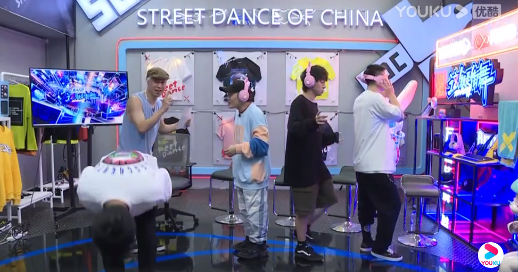 《这就是街舞3》公孙无名戴上雷蛇耳机疯狂口胡