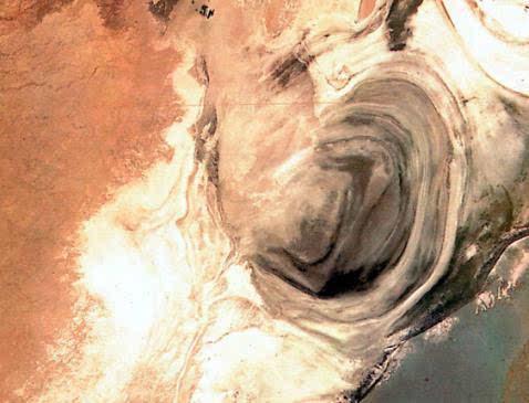 新疆罗布泊镜像人事件，这算是科幻事件吗？？