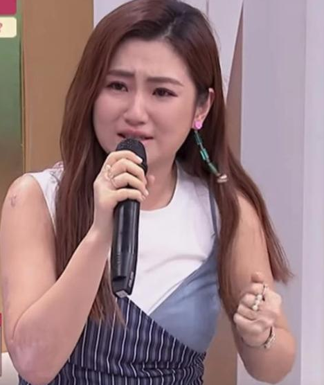 张承中为何娶了毁容的Selina后,又狠心离婚?婚礼的