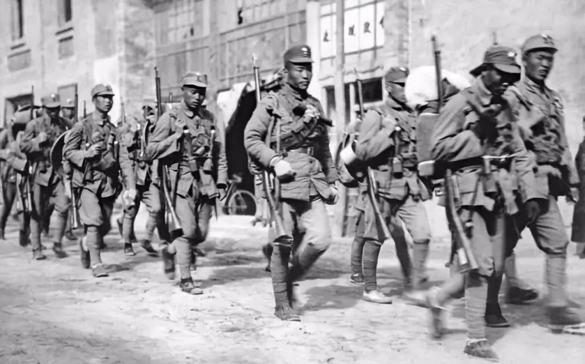 上级下令死守7天，他却错听“守47天”，打出军事史上的一个奇迹