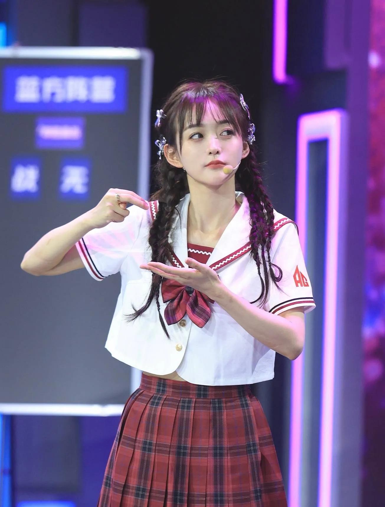 糊，但是漂亮！那些不出名的女明星，看看你认识几个？