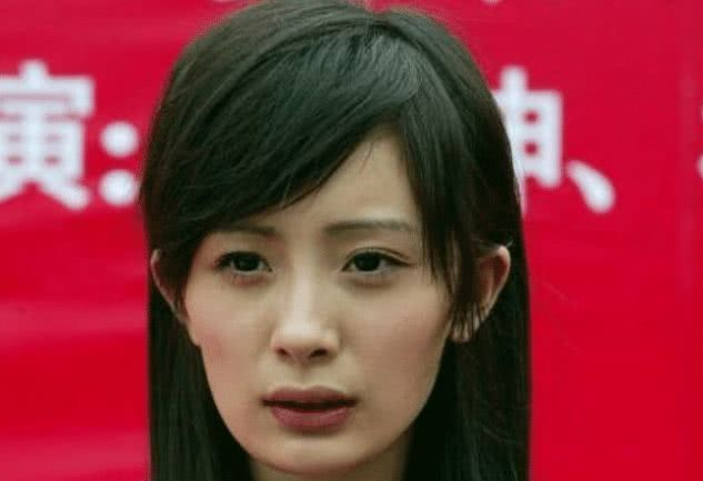 女明星刚出道时的真实颜值，赵丽颖还是婴儿肥，杨幂这变化有点大