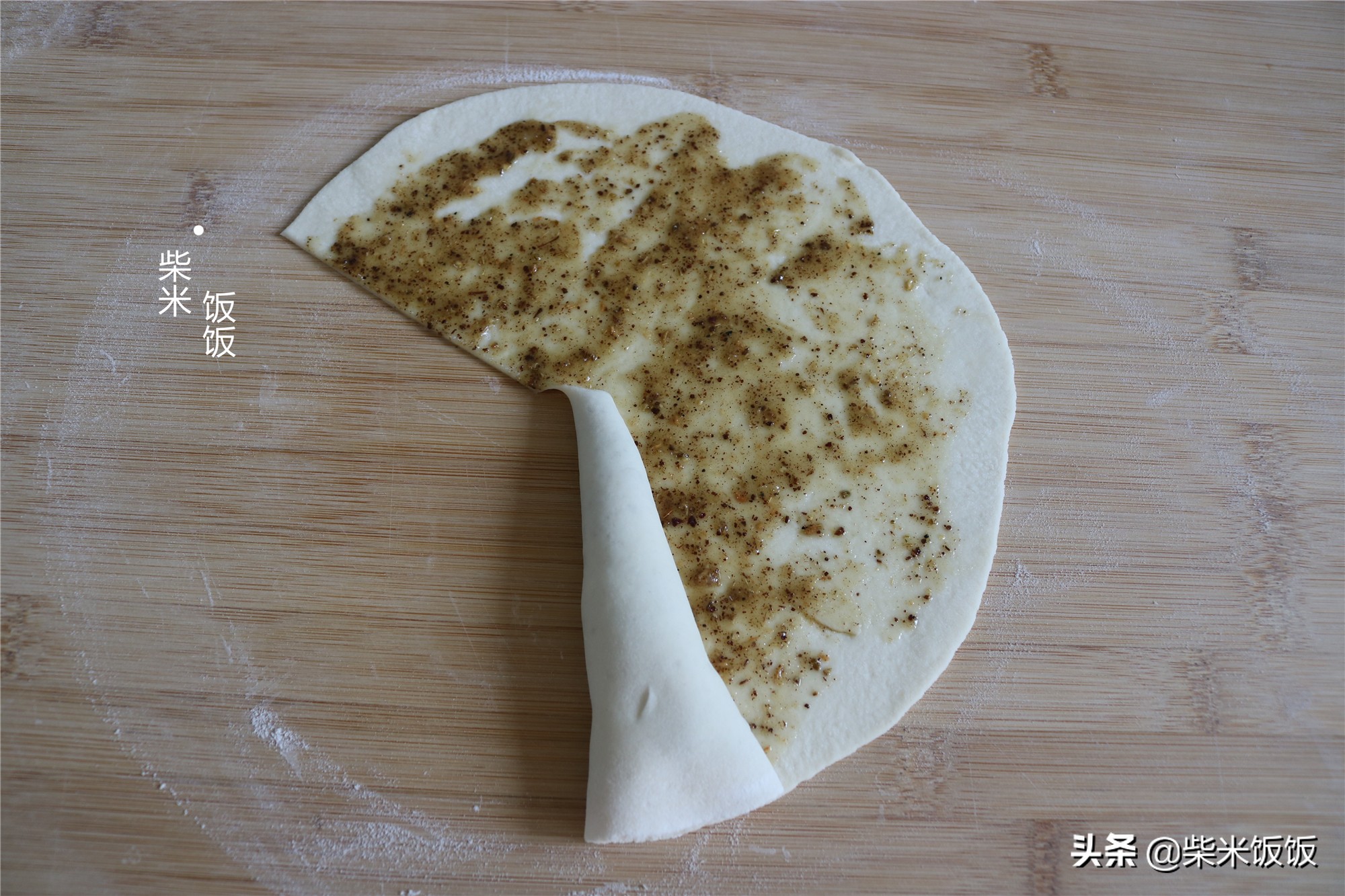 燒餅這樣做太好吃了，外酥裡軟，一層更比一層香，做法簡單