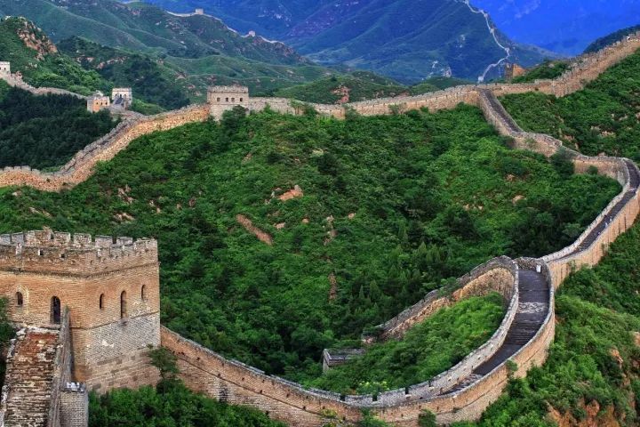 中国各阶层人士如何破除“宠美”“跪美”心态？