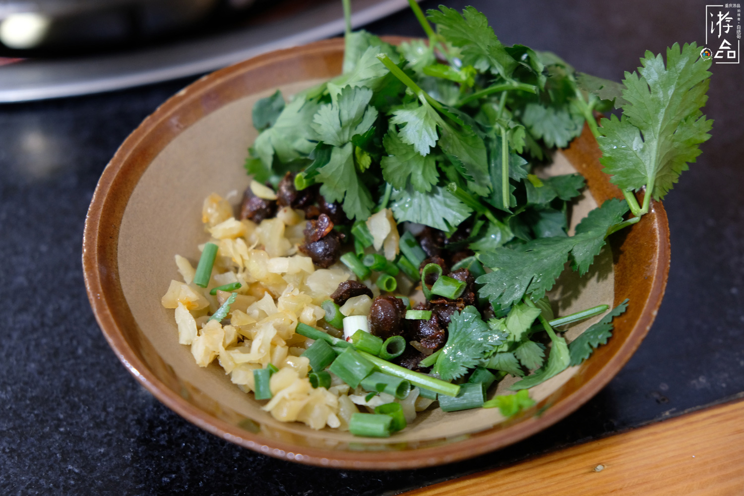 牛肉牛筋牛大肚，一锅乱炖的梁山耙牛肉，性价比超高的深夜食堂