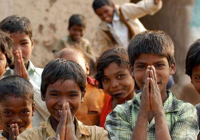 比印度还脏乱差，人口超1.6亿的孟加拉，为何如