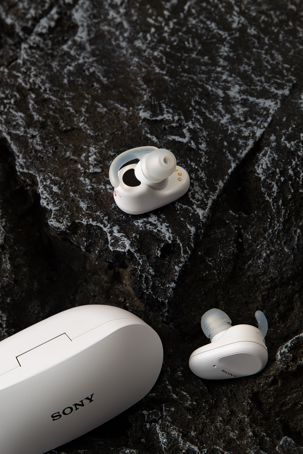 索尼wf-sp800n评测:触控操作 长续航 ip55级防水 - 高玩秀 - 乐享派