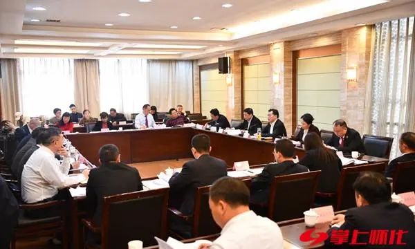 破解道路畅通的“密码”——市人大常委会开展《怀化市机动车停车条例》前期立法工作侧记
