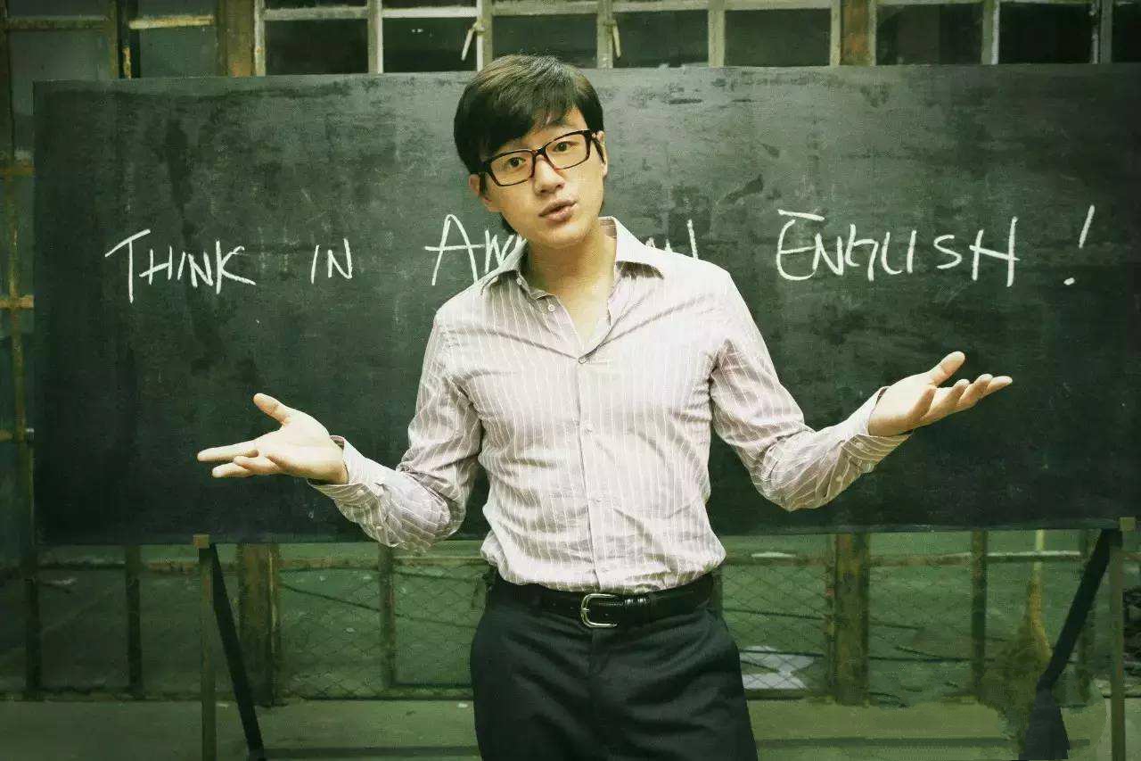 41岁佟大为晒全家照，儿子稳居C位遭吐槽，网友