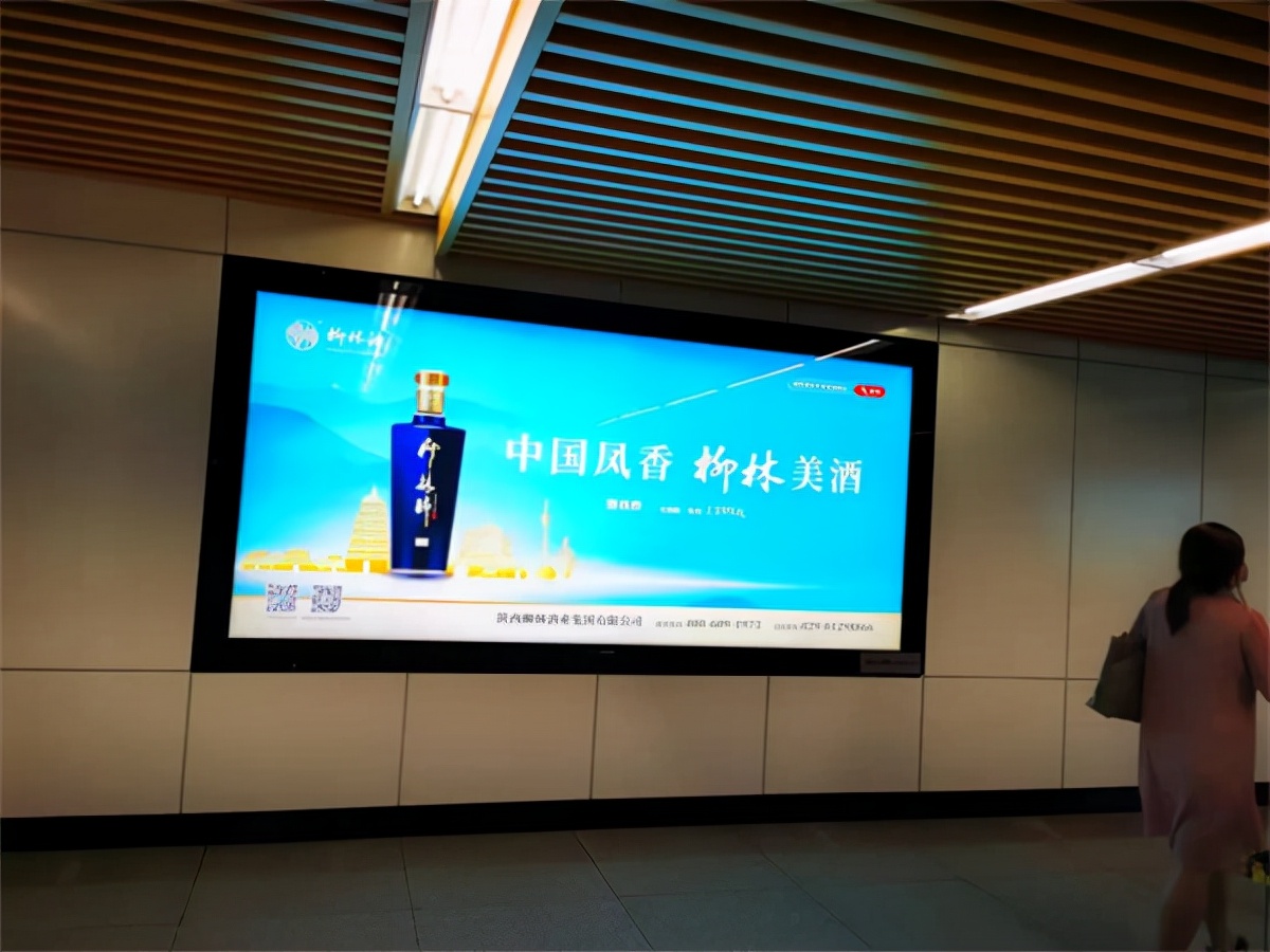 µ꿪ҵ ף־ƱƷӪʢҵ