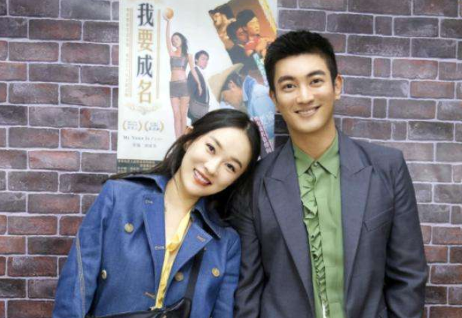 杜江夫妇低调带儿女游玩散心，霍思燕惬意微笑，网友：太幸福了